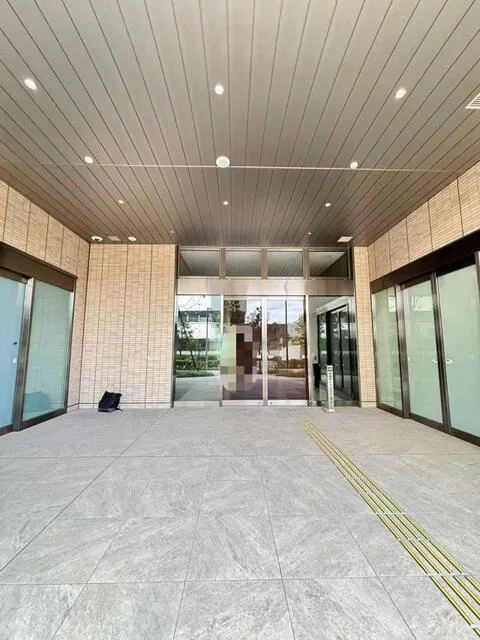 Park City Nakano The Tower Airs 20th floor: Building entrance