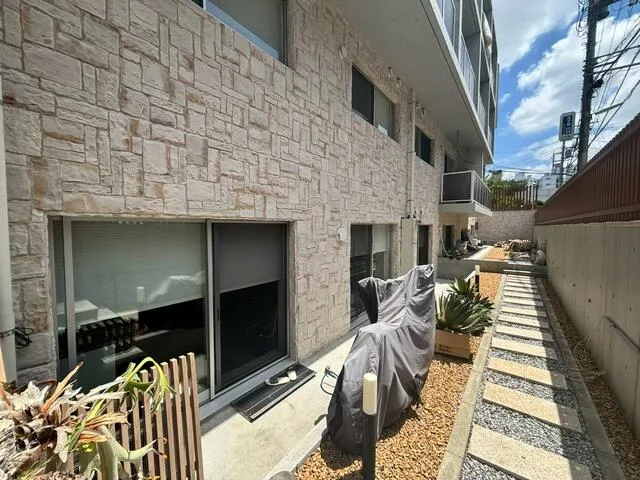 Sangenjaya Residence 101: Private garden