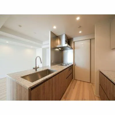 The Parkhouse Grand Kamiyamacho 314: Kitchen